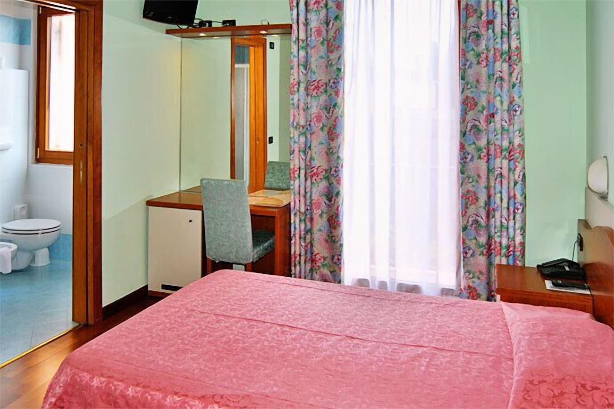Hotel Meridiana Sirmione Exterior photo